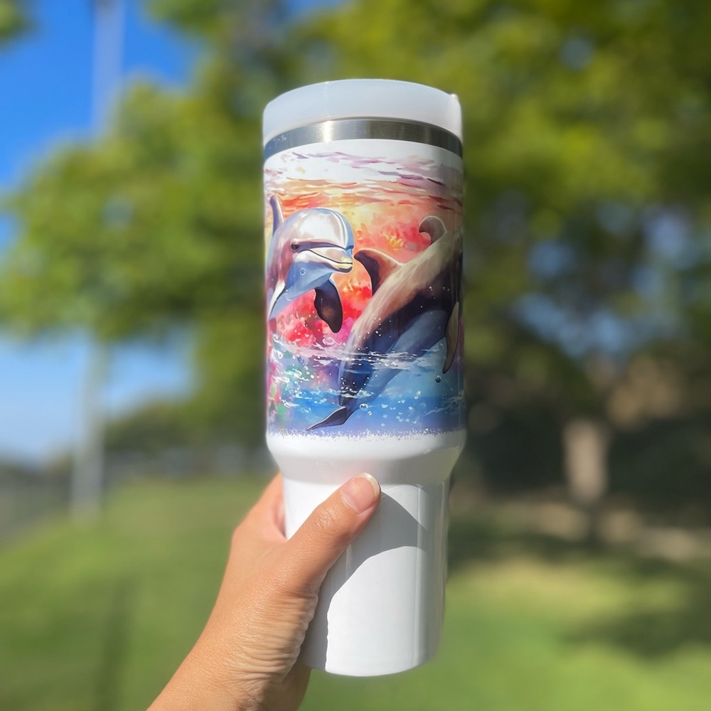 40 oz Colorful dolphin Double-wall vacuum insulation Tumbler with straw.… - Picture 2 of 9